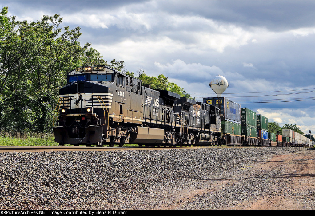 NS 4404 on 28X
